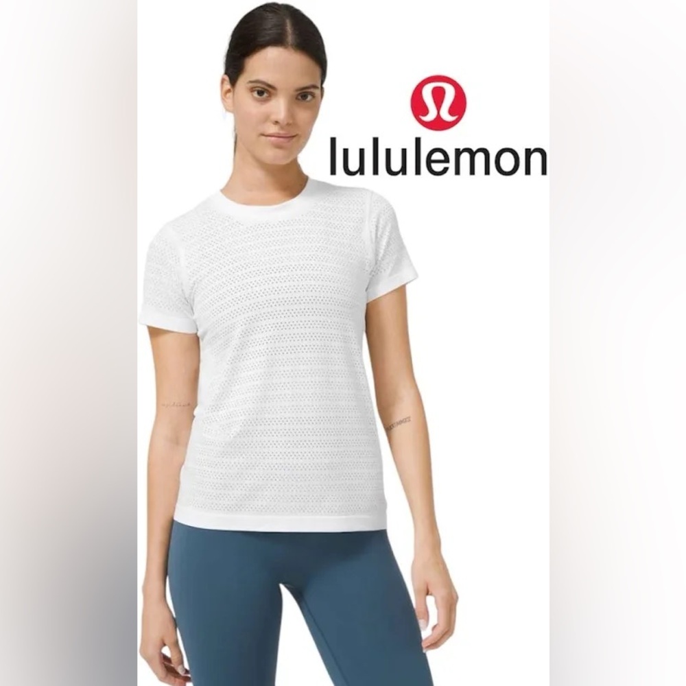 Lululemon Like New Swiftly Breathe Relaxed-fit Short Sleeve Women's Workout Top